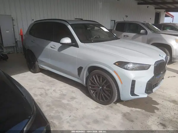 5UX13EU0XT9356442 2026 BMW X5 - Image 1