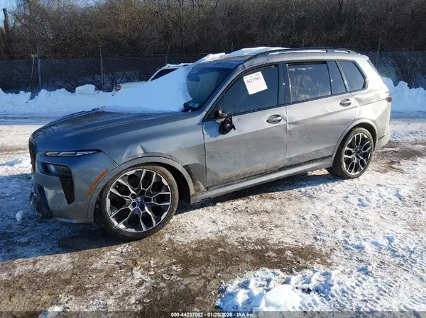 5UX23EM00P9N89076 2023 BMW X7 - Image 2
