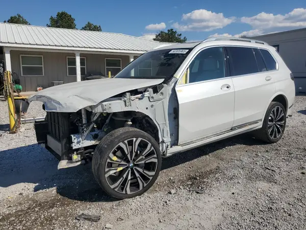 5UX23EM00P9R40276 2023 BMW X7 - Image 1