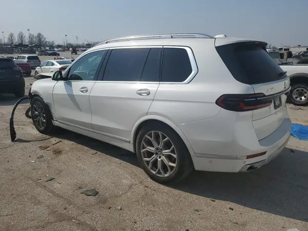 5UX23EM00P9R88800 2023 BMW X7 - Image 2