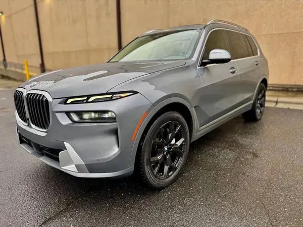 5UX23EM00R9S27087 2024 BMW X7 - Image 2
