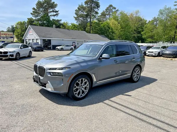 5UX23EM00R9S52720 2024 BMW X7 - Image 2