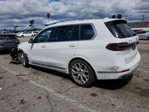5UX23EM00R9T80911 2024 BMW X7 - Image 2