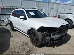 5UX23EM00R9U87490 2024 BMW X7