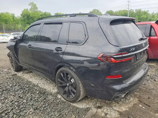 5UX23EM00T9410061 2026 BMW X7 - Image 2