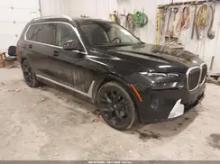 5UX23EM01P9P76035 2023 BMW X7