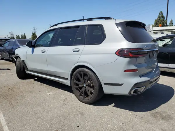 5UX23EM01P9P78870 2023 BMW X7 - Image 2