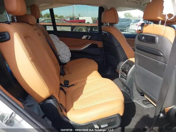 5UX23EM01P9R42540 2023 BMW X7 - Image 8