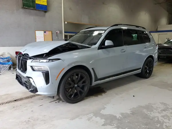 5UX23EM01P9R78454 2023 BMW X7 - Image 1