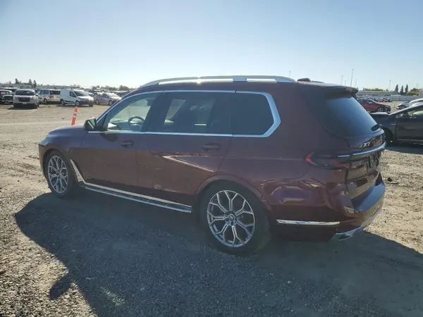 5UX23EM01R9U59925 2024 BMW X7 - Image 2