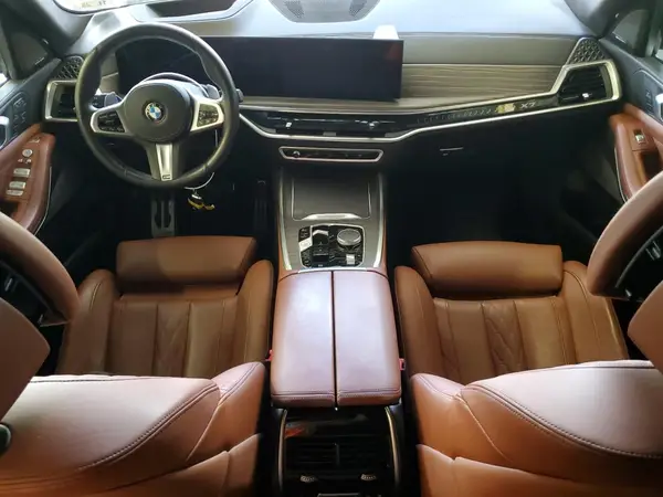 5UX23EM01R9U59990 2024 BMW X7 - Image 8