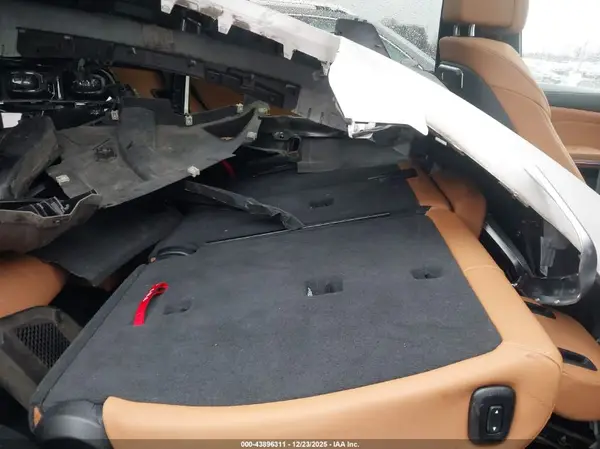 5UX23EM01R9U67636 2024 BMW X7 - Image 8