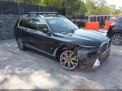 5UX23EM01R9V12011 2024 BMW X7