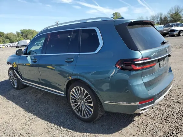 5UX23EM01S9W56339 2025 BMW X7 - Image 2