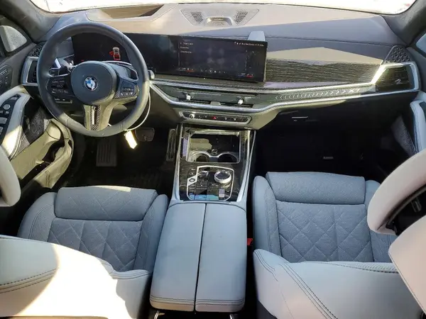5UX23EM01S9Y89766 2025 BMW X7 - Image 8