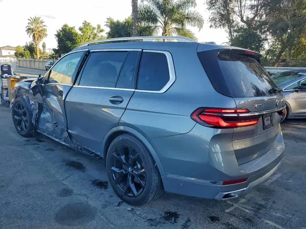 5UX23EM01S9Z23740 2025 BMW X7 - Image 2