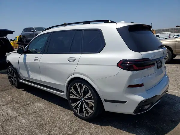 5UX23EM01S9Z34687 2025 BMW X7 - Image 2
