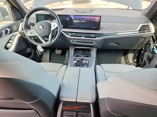5UX23EM01S9Z55328 2025 BMW X7 - Image 8