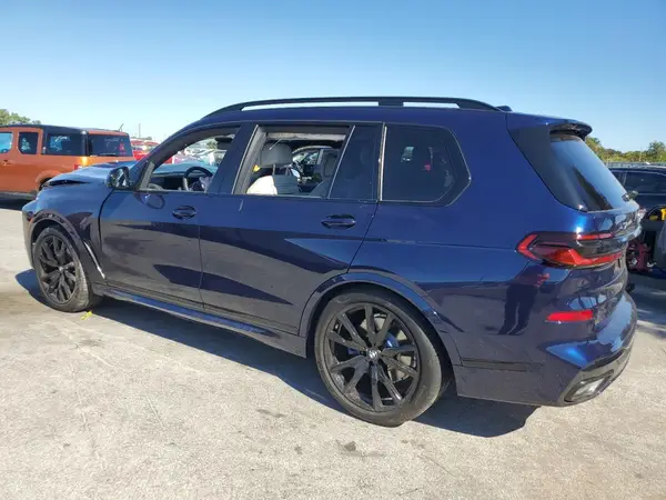 5UX23EM01T9136806 2026 BMW X7 - Image 2