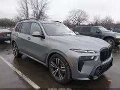 5UX23EM01T9351506 2026 BMW X7