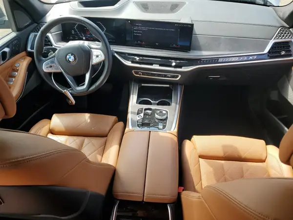 5UX23EM02P9N54121 2023 BMW X7 - Image 8