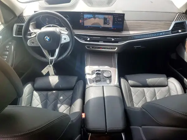 5UX23EM02P9N95347 2023 BMW X7 - Image 8