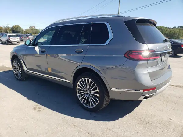 5UX23EM02P9N95817 2023 BMW X7 - Image 2