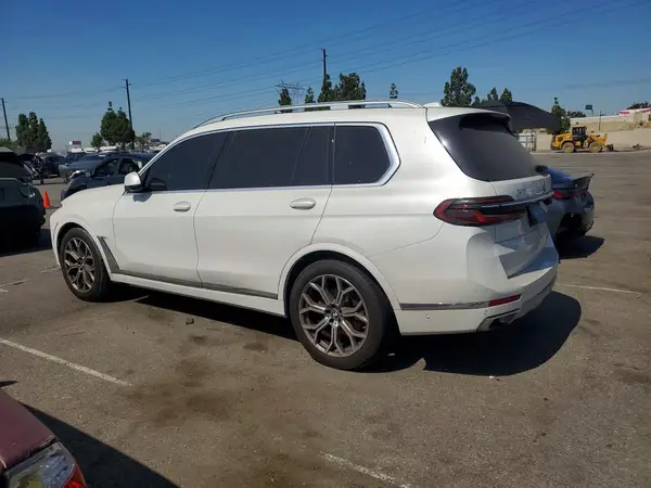 5UX23EM02P9P25417 2023 BMW X7 - Image 2
