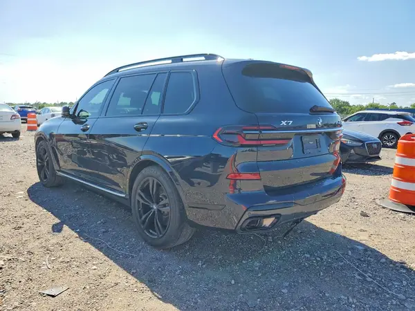 5UX23EM02P9P36482 2023 BMW X7 - Image 2