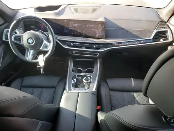 5UX23EM02P9P66694 2023 BMW X7 - Image 8