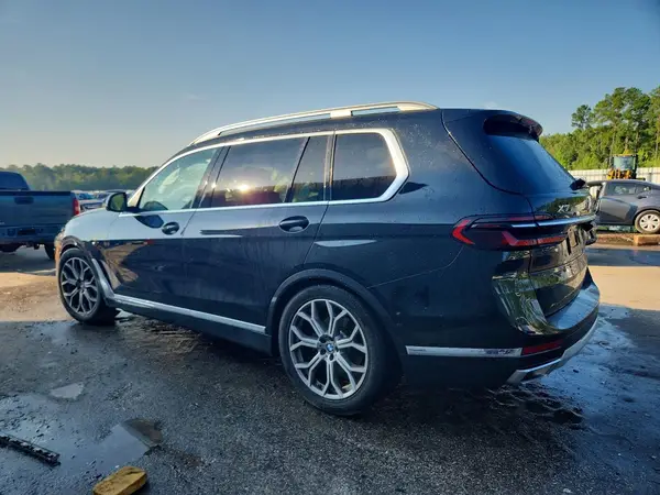 5UX23EM02P9R10714 2023 BMW X7 - Image 2