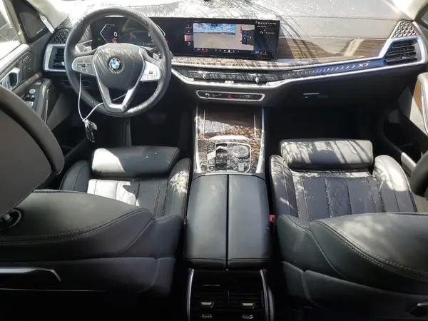 5UX23EM02R9S18763 2024 BMW X7 - Image 8