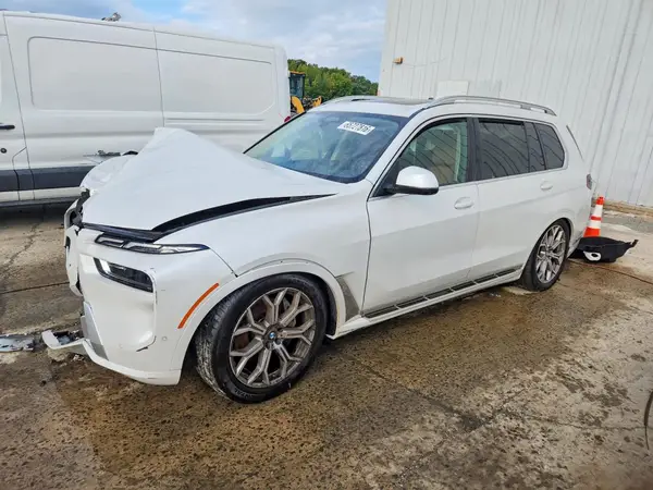 5UX23EM02R9T62586 2024 BMW X7 - Image 1