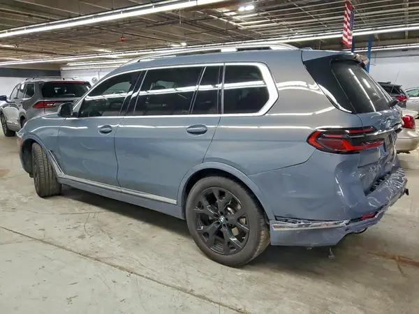 5UX23EM02R9V75831 2024 BMW X7 - Image 2