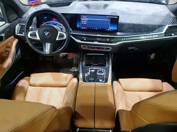 5UX23EM02S9W53188 2025 BMW X7 - Image 8