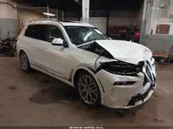 5UX23EM02S9Y58560 2025 BMW X7
