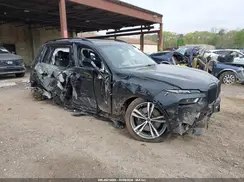 5UX23EM02T9106181 2026 BMW X7