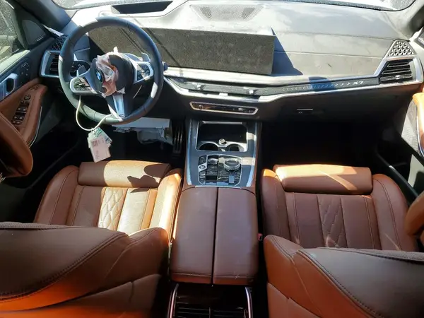 5UX23EM02T9280087 2026 BMW X7 - Image 8