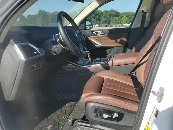 2023 BMW X7 auction photo 7