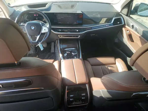 5UX23EM03P9N57285 2023 BMW X7 - Image 8