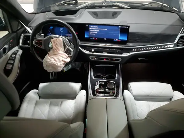 5UX23EM03P9P84153 2023 BMW X7 - Image 8