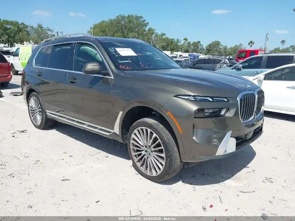 5UX23EM03P9R84076 2023 BMW X7 - Image 1