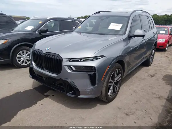 5UX23EM03P9S00897 2023 BMW X7 - Image 2