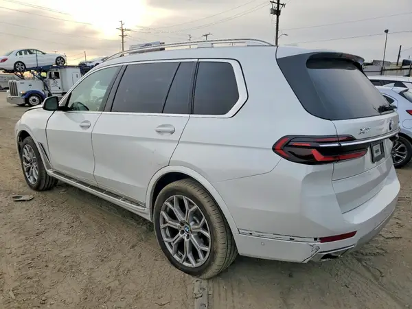 5UX23EM03R9T89120 2024 BMW X7 - Image 2