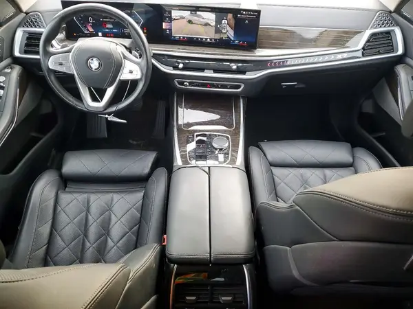 5UX23EM03R9T89120 2024 BMW X7 - Image 8