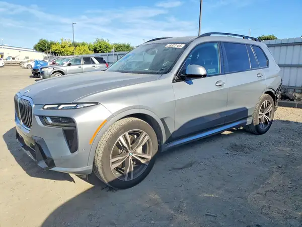 5UX23EM03R9U54435 2024 BMW X7 - Image 1