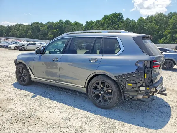 5UX23EM03R9V72744 2024 BMW X7 - Image 2