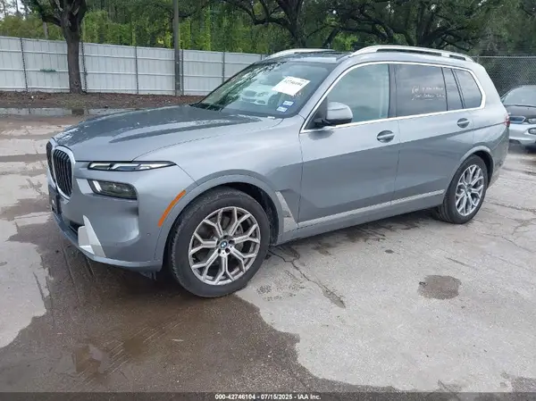 5UX23EM03S9X15939 2025 BMW X7 - Image 2