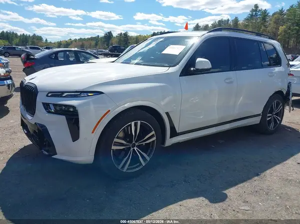 5UX23EM03T9048873 2026 BMW X7 - Image 2
