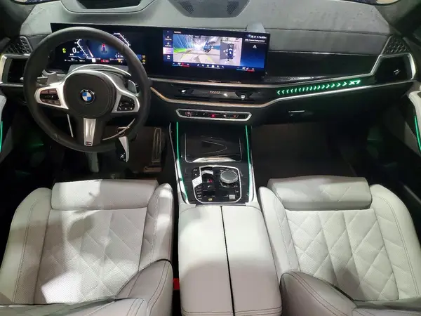 5UX23EM03T9283211 2026 BMW X7 - Image 8